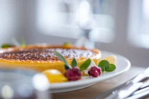 What is crème brûlée made of